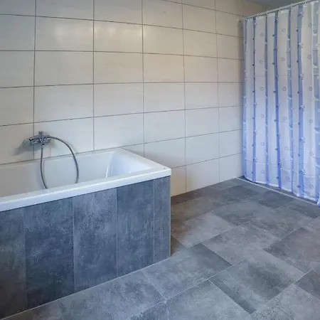 Hubner 1 Am Flattachberg شقة