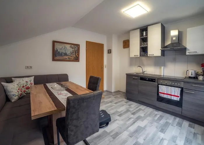 Hubner 1 Am Flattachberg *